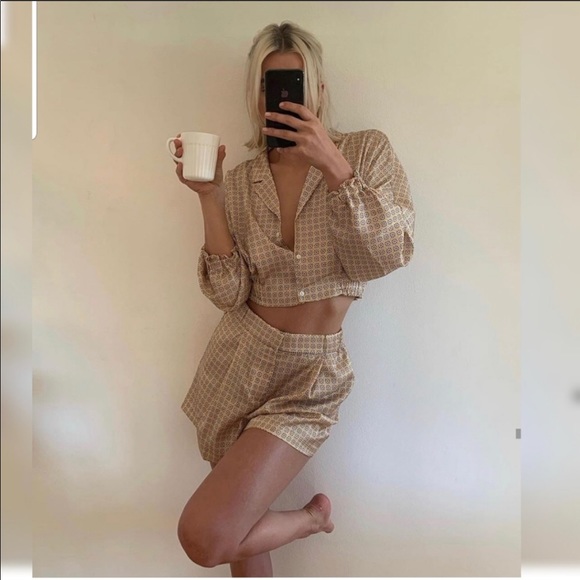 ZARA GEOMETRIC PRINT TOP AND SHORT SET - Picture 6 of 7